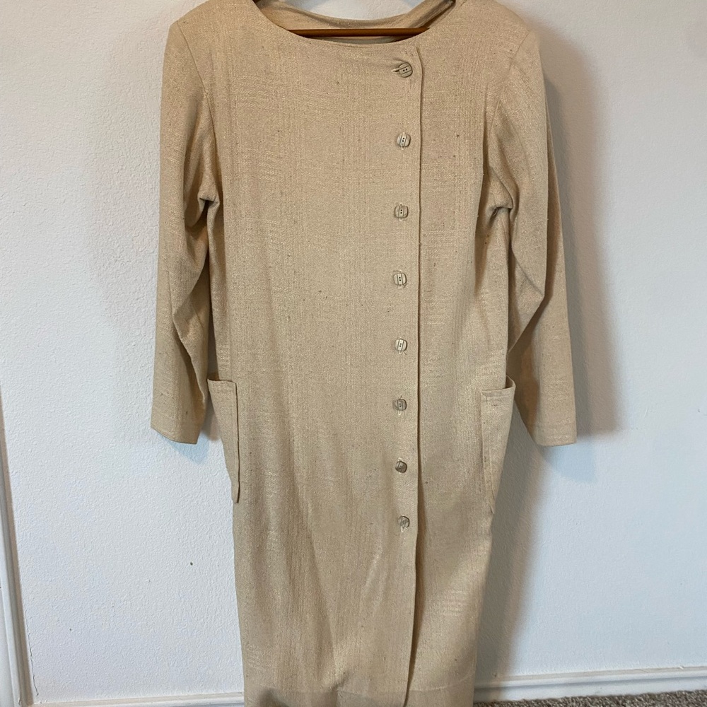 Burlap dress with pockets. - Picture 2 of 3